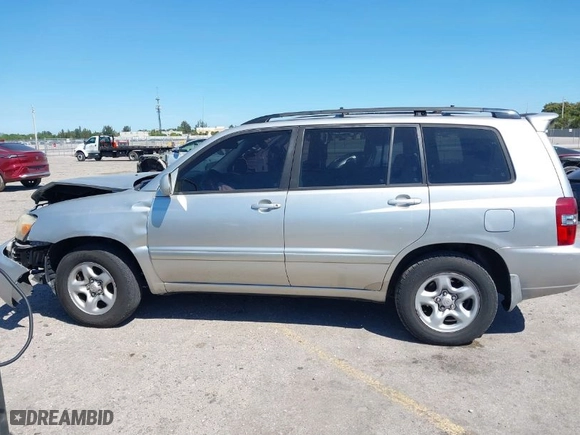 2007 Toyota Highlander with VIN JTEGD21A570167742, listed as a IAAI auction lot 41846638 with 171,518 mi miles. Bid and sale history available at carsss.com. Image 15.