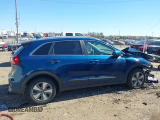 2020 Kia Niro LX with VIN KNDCB3LC9L5368912, listed as a IAAI auction lot 41749765 with 79,545 mi miles. Bid and sale history available at carsss.com. Image 13.