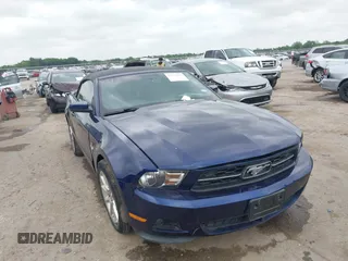 2011 Ford Mustang V6 with VIN 1ZVBP8EM6B5136635, listed as a IAAI auction lot 42132955 with 46,747 mi miles and . Bid and sale history available at DreamBid. Image 1.