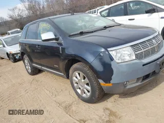 2008 Lincoln MKX with VIN 2LMDU88C18BJ08172, listed as a IAAI auction lot 41899555 with 221,206 mi miles. Bid and sale history available at carsss.com. Image 1.