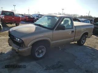 1999 Chevrolet S-10 LS with VIN 1GCCS144XXK130019, listed as a Copart auction lot 88783105 with 139,821 mi miles and Salvage Title. Bid and sale history available at carsss.com. Image 1.