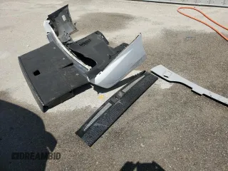 2020 Chevrolet Tahoe LT z VIN 1GNSCBKC2LR129240, wystawiony jako Copart lot #49374985 z przebiegiem 92 864 mil mil oraz Szkoda całkowita • Salvage title. Historia ofert i sprzedaży dostępna na DreamBid. Obrazek 13.