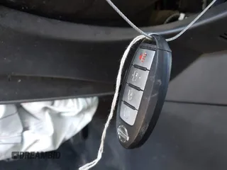 2018 Nissan Kicks S with VIN 3N1CP5CU5JL525597, listed as a IAAI auction lot 41485867 with 100,840 mi miles. Bid and sale history available at carsss.com. Image 11.