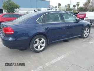 2012 Volkswagen Passat SE z VIN 1VWBP7A39CC056590, wystawiony jako IAAI lot #41879975 z przebiegiem 76 125 mil mil oraz . Historia ofert i sprzedaży dostępna na DreamBid. Obrazek 4.