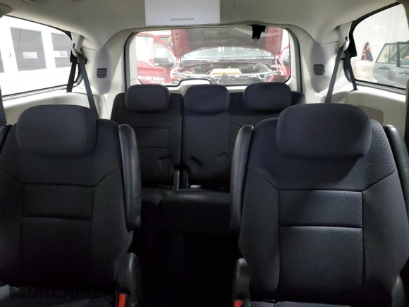 2010 Dodge Grand Caravan Crew with VIN 2D4RN6DX7AR463122, listed as a Copart auction lot 48768635 with 102,497 mi miles and Salvage Title. Bid and sale history available at DreamBid. Image 10.