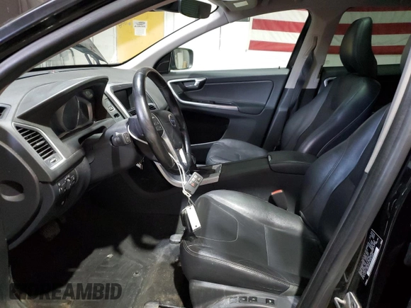 2016 Volvo XC60 T5 Premier z VIN YV4612RK6G2783585, wystawiony jako Copart lot #54174915 z przebiegiem 142 306 mil mil oraz Czysty tytuł • Clean title. Historia ofert i sprzedaży dostępna na DreamBid. Obrazek 7.