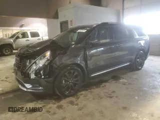 2024 Kia Carnival SX with VIN KNDNE5H35R6358594, listed as a Copart auction lot 49325014 with 10,829 mi miles and Salvage Title. Bid and sale history available at carsss.com. Image 1.