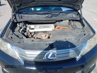 2010 Lexus HS 250h with VIN JTHBB1BA5A2027813, listed as a IAAI auction lot 42044072 with 147,818 mi miles. Bid and sale history available at carsss.com. Image 10.