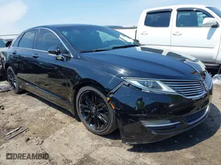 2013 Lincoln MKZ with VIN 3LN6L2G96DR804578, listed as a IAAI auction lot 41992666 with 270,057 mi miles. Bid and sale history available at carsss.com. Image 1.