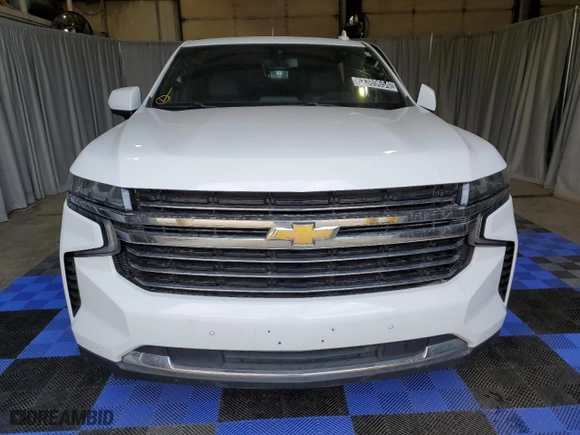 2022 Chevrolet Suburban LT with VIN 1GNSKCKDXNR165519, listed as a Copart auction lot 63389654 with 139,715 mi miles and Clean Title. Bid and sale history available at carsss.com. Image 5.
