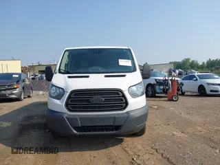 2016 Ford Transit z VIN 1FTYR2YM7GKB49371, wystawiony jako IAAI lot #42734901 z przebiegiem 439 908 mil mil oraz . Historia ofert i sprzedaży dostępna na DreamBid. Obrazek 12.
