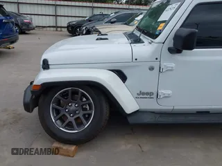 2021 Jeep Gladiator High Altitude with VIN 1C6HJTFG8ML551570, listed as a IAAI auction lot 42229235 with 56,959 mi miles and . Bid and sale history available at DreamBid. Image 19.