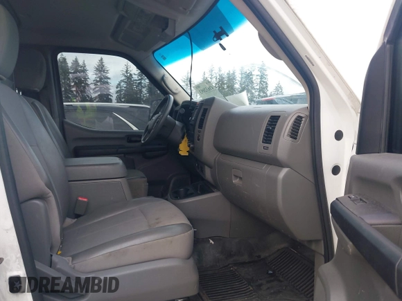 2018 Nissan NV SV with VIN 1N6AF0KY0JN805875, listed as a IAAI auction lot 41632093 with 130,052 mi miles. Bid and sale history available at carsss.com. Image 5.