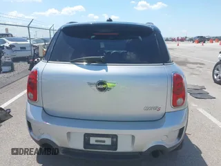 2011 MINI Countryman S with VIN WMWZC5C53BWL53641, listed as a IAAI auction lot 42547084 with 171,647 mi miles and . Bid and sale history available at DreamBid. Image 16.