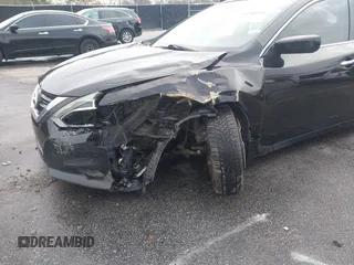 2017 Nissan Altima S z VIN 1N4AL3AP8HC226263, wystawiony jako IAAI lot #41304326 z przebiegiem 150 556 mil mil oraz . Historia ofert i sprzedaży dostępna na DreamBid. Obrazek 6.