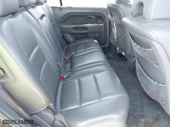 2006 Honda Pilot EX-L with RES with VIN 5FNYF28656B016419, listed as a IAAI auction lot 41620977 with 206,372 mi miles. Bid and sale history available at carsss.com. Image 8.