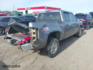 2007 Chevrolet Silverado 1500 LTZ with VIN 2GCEK13M071609477, listed as a IAAI auction lot 41042020 with 193,095 mi miles. Bid and sale history available at carsss.com. Image 4.