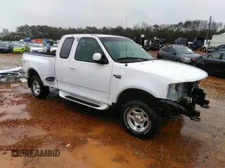 1997 Ford F-150 z VIN 1FTDX08W8VKB95783, wystawiony jako IAAI lot #38578210 z przebiegiem 178 192 mil mil oraz . Historia ofert i sprzedaży dostępna na DreamBid. Obrazek 1.