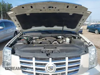2008 Cadillac Escalade z VIN 1GYFK63818R156980, wystawiony jako IAAI lot #41711385 z przebiegiem 182 863 mil mil oraz . Historia ofert i sprzedaży dostępna na DreamBid. Obrazek 10.