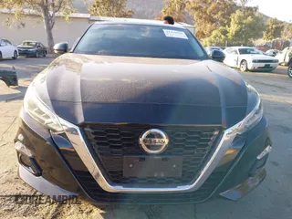 2020 Nissan Altima Platinum with VIN 1N4BL4FV7LN304112, listed as a IAAI auction lot 41470416 with 79,501 mi miles and . Bid and sale history available at carsss.com. Image 12.