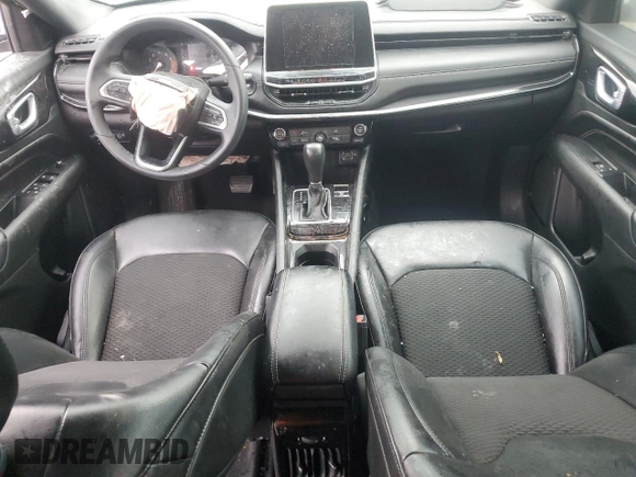 2022 Jeep Compass Latitude with VIN 3C4NJCBB1NT167139, listed as a Copart auction lot 85281964 with 43,990 mi miles and Salvage Title. Bid and sale history available at carsss.com. Image 8.