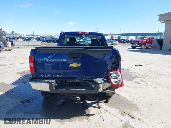 2013 Chevrolet Silverado 1500 LT with VIN 1GCRKSE7XDZ104208, listed as a IAAI auction lot 41875994 with 61,548 mi miles and . Bid and sale history available at DreamBid. Image 16.