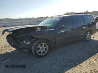 2000 Volvo V70 with VIN YV1LW61J1Y2697727, listed as a Copart auction lot 42295845 with 236,298 mi miles and Salvage Title. Bid and sale history available at carsss.com. Image 1.