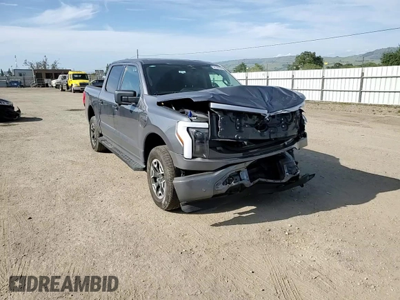 2023 Ford F-150 Lightning Pro z VIN 1FTVW1EL8PWG36508, wystawiony jako Copart lot #54178165 z przebiegiem 18 928 mil mil oraz Szkoda całkowita • Salvage title. Historia ofert i sprzedaży dostępna na DreamBid. Obrazek 13.