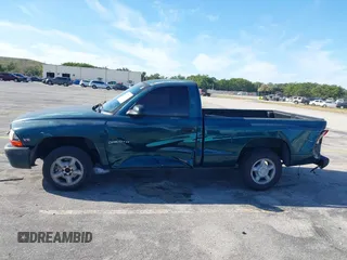 1998 Dodge Dakota SLT with VIN 1B7FL26X2WS685844, listed as a IAAI auction lot 41857719 with Not Provided miles and . Bid and sale history available at carsss.com. Image 14.