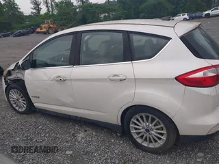 2016 Ford C-Max SEL with VIN 1FADP5BU4GL107223, listed as a IAAI auction lot 42174210 with 116,775 mi miles and . Bid and sale history available at DreamBid. Image 14.