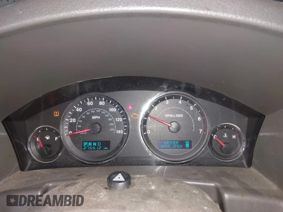 2006 Jeep Commander z VIN 1J8HG48K36C268732, wystawiony jako IAAI lot #42285260 z przebiegiem 215 512 mil mil oraz . Historia ofert i sprzedaży dostępna na DreamBid. Obrazek 7.