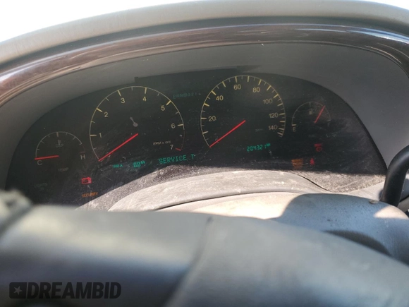 2003 Cadillac DeVille DHS z VIN 1G6KE57Y03U116432, wystawiony jako Copart lot #85949594 z przebiegiem 204 321 mil mil oraz Czysty tytuł • Clean title. Historia ofert i sprzedaży dostępna na DreamBid. Obrazek 9.