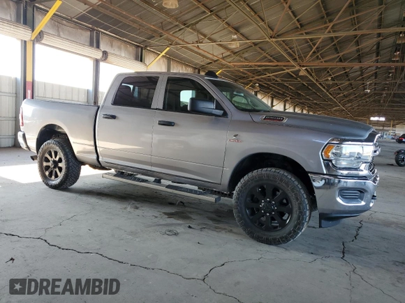 2020 Ram 2500 Tradesman z VIN 3C6UR5CL9LG148231, wystawiony jako Copart lot #60565695 z przebiegiem 172 705 mil mil oraz Czysty tytuł • Clean title. Historia ofert i sprzedaży dostępna na DreamBid. Obrazek 4.