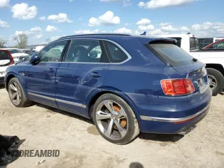 2020 Bentley Bentayga V8 z VIN SJAAM2ZV5LC027993, wystawiony jako Copart lot #75061544 z przebiegiem Nie podano mil oraz Nie do naprawy • Non repairable. Historia ofert i sprzedaży dostępna na DreamBid. Obrazek 2.