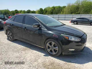 2018 Ford Focus SE z VIN 1FADP3FE5JL236330, wystawiony jako Copart lot #53145065 z przebiegiem 104 228 mil mil oraz Szkoda całkowita • Salvage title. Historia ofert i sprzedaży dostępna na DreamBid. Obrazek 4.