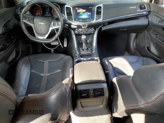 2014 Chevrolet SS z VIN 6G3F15RW3EL933153, wystawiony jako Copart lot #72327654 z przebiegiem 125 277 mil mil oraz Szkody całkowita. Historia ofert i sprzedaży dostępna na DreamBid. Obrazek 8.