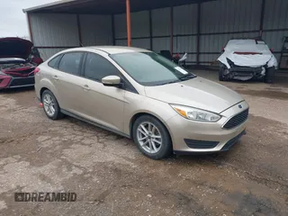 2017 Ford Focus SE with VIN 1FADP3F28HL236581, listed as a IAAI auction lot 41911991 with 61,990 mi miles. Bid and sale history available at carsss.com. Image 1.