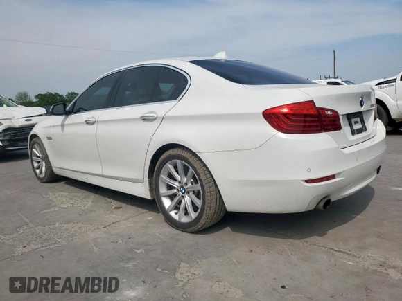 2014 BMW 5 Series 535i z VIN WBA5B1C59ED482543, wystawiony jako Copart lot #53393975 z przebiegiem 123 837 mil mil oraz Czysty tytuł • Clean title. Historia ofert i sprzedaży dostępna na DreamBid. Obrazek 2.