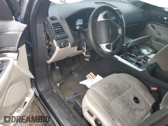 2011 Ford Explorer z VIN 1FMHK7B86BGA36936, wystawiony jako Copart lot #50081495 z przebiegiem Nie podano mil oraz Szkoda całkowita • Salvage title. Historia ofert i sprzedaży dostępna na DreamBid. Obrazek 8.