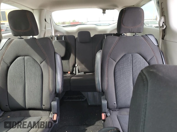 2020 Chrysler Pacifica Touring with VIN 2C4RC1FG6LR128522, listed as a Copart auction lot 53394345 with 41,480 mi miles and Salvage title. Bid and sale history available at DreamBid. Image 10.