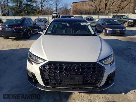 2023 Audi S8 z VIN WAULSAF85PN000614, wystawiony jako Copart lot #84752864 z przebiegiem 20 079 mil mil oraz Szkoda całkowita • Salvage title. Historia ofert i sprzedaży dostępna na DreamBid. Obrazek 5.
