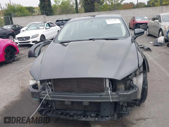 2018 Ford Fusion SE with VIN 3FA6P0HD8JR268055, listed as a IAAI auction lot 42151813 with 83,306 mi miles and . Bid and sale history available at carsss.com. Image 13.