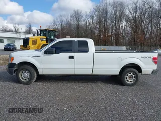 2013 Ford F-150 XL z VIN 1FTFX1EF9DKE83572, wystawiony jako IAAI lot #41435726 z przebiegiem 294 551 mil mil oraz . Historia ofert i sprzedaży dostępna na DreamBid. Obrazek 14.