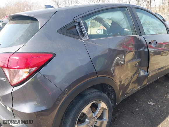 2018 Honda HR-V LX with VIN 3CZRU6H39JG718683, listed as a IAAI auction lot 41782035 with 70,766 mi miles. Bid and sale history available at carsss.com. Image 6.