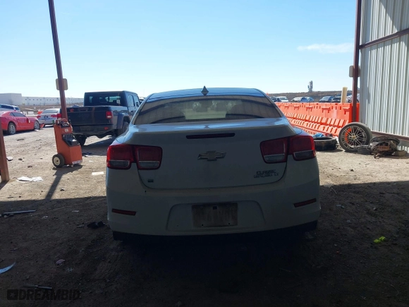 2014 Chevrolet Malibu LT with VIN 1G11E5SL0EF262088, listed as a IAAI auction lot 41614775 with 199,440 mi miles. Bid and sale history available at carsss.com. Image 16.