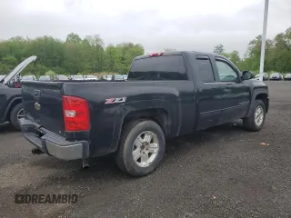 2009 Chevrolet Silverado 1500 LT with VIN 1GCEK29089Z181260, listed as a Copart auction lot 56365385 with 207,363 mi miles and Clean Title. Bid and sale history available at DreamBid. Image 3.