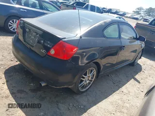 2005 Scion tC with VIN JTKDE177750026736, listed as a IAAI auction lot 42075370 with 246,192 mi miles. Bid and sale history available at carsss.com. Image 4.