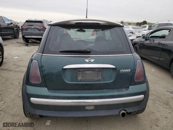 2003 MINI Cooper Hardtop with VIN WMWRC33493TE14900, listed as a Copart auction lot 44817555 with 105,103 mi miles and Salvage Title. Bid and sale history available at carsss.com. Image 6.