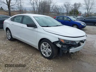 2014 Chevrolet Impala LS z VIN 1G11Y5SL1EU100196, wystawiony jako IAAI lot #41917859 z przebiegiem 127 865 mil mil oraz . Historia ofert i sprzedaży dostępna na DreamBid. Obrazek 1.