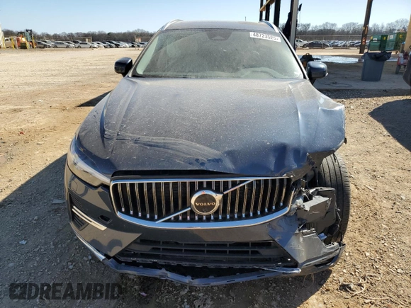 2023 Volvo XC60 Plus Bright Theme z VIN YV4L12RN6P1389037, wystawiony jako Copart lot #48723525 z przebiegiem Nie podano mil oraz Nie do naprawy • Non repairable. Historia ofert i sprzedaży dostępna na DreamBid. Obrazek 5.